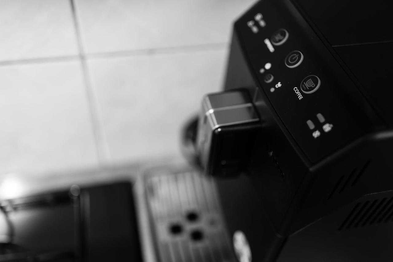 Luxury 2 Bedroom Holiday Apartment Piteşti Kültér fotó
